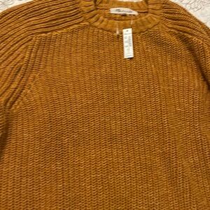 NWT heavy crewneck sweater long sleeve dressy sweater